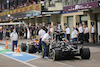 GP ABU DHABI, Max Verstappen (NLD) Red Bull Racing RB16B e Lewis Hamilton (GBR) Mercedes AMG F1 W12 both called in by the FIA for checks.
10.12.2021. Formula 1 World Championship, Rd 22, Abu Dhabi Grand Prix, Yas Marina Circuit, Abu Dhabi, Practice Day.
- www.xpbimages.com, EMail: requests@xpbimages.com ¬© Copyright: Batchelor / XPB Images