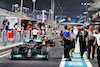 GP ARABIA SAUDITA, Gara winner Valtteri Bottas (FIN) Mercedes AMG F1 W12 celebrates as he passes the team in the pits at the end of the race.
05.12.2021. Formula 1 World Championship, Rd 21, Saudi Arabian Grand Prix, Jeddah, Saudi Arabia, Gara Day.
- www.xpbimages.com, EMail: requests@xpbimages.com © Copyright: Moy / XPB Images