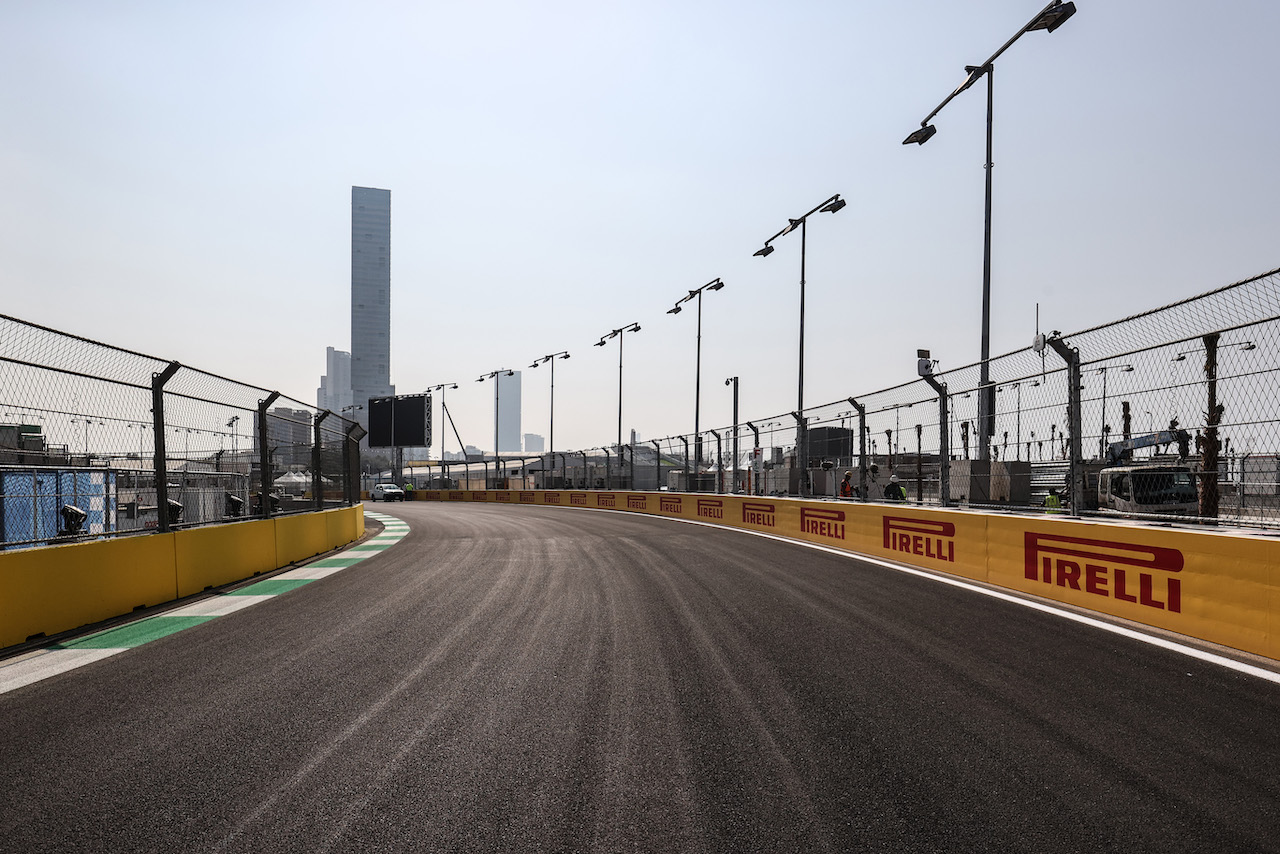 GP ARABIA SAUDITA, Track Atmosphere 
02.12.2021. Formula 1 World Championship, Rd 21, Saudi Arabian Grand Prix, Jeddah, Saudi Arabia, Preparation Day.
- www.xpbimages.com, EMail: requests@xpbimages.com © Copyright: Charniaux / XPB Images