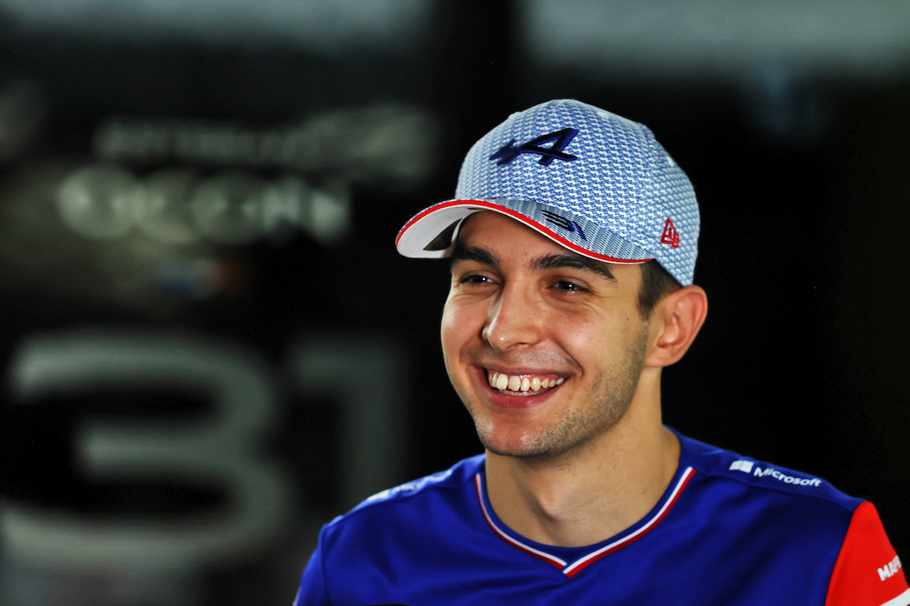 GP ARABIA SAUDITA, Esteban Ocon (FRA) Alpine F1 Team.
02.12.2021. Formula 1 World Championship, Rd 21, Saudi Arabian Grand Prix, Jeddah, Saudi Arabia, Preparation Day.
- www.xpbimages.com, EMail: requests@xpbimages.com © Copyright: Moy / XPB Images