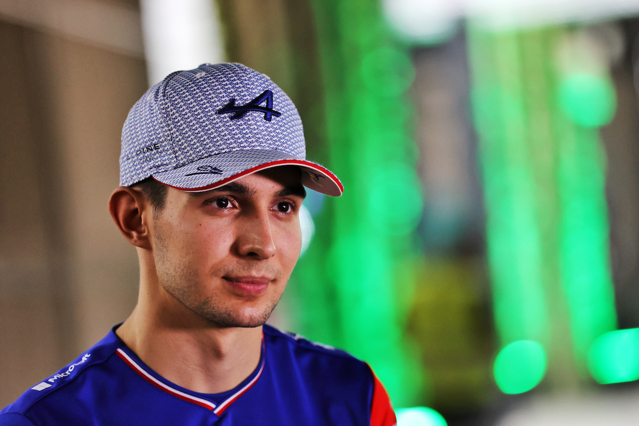 GP ARABIA SAUDITA, Esteban Ocon (FRA) Alpine F1 Team.
02.12.2021. Formula 1 World Championship, Rd 21, Saudi Arabian Grand Prix, Jeddah, Saudi Arabia, Preparation Day.
- www.xpbimages.com, EMail: requests@xpbimages.com © Copyright: Moy / XPB Images