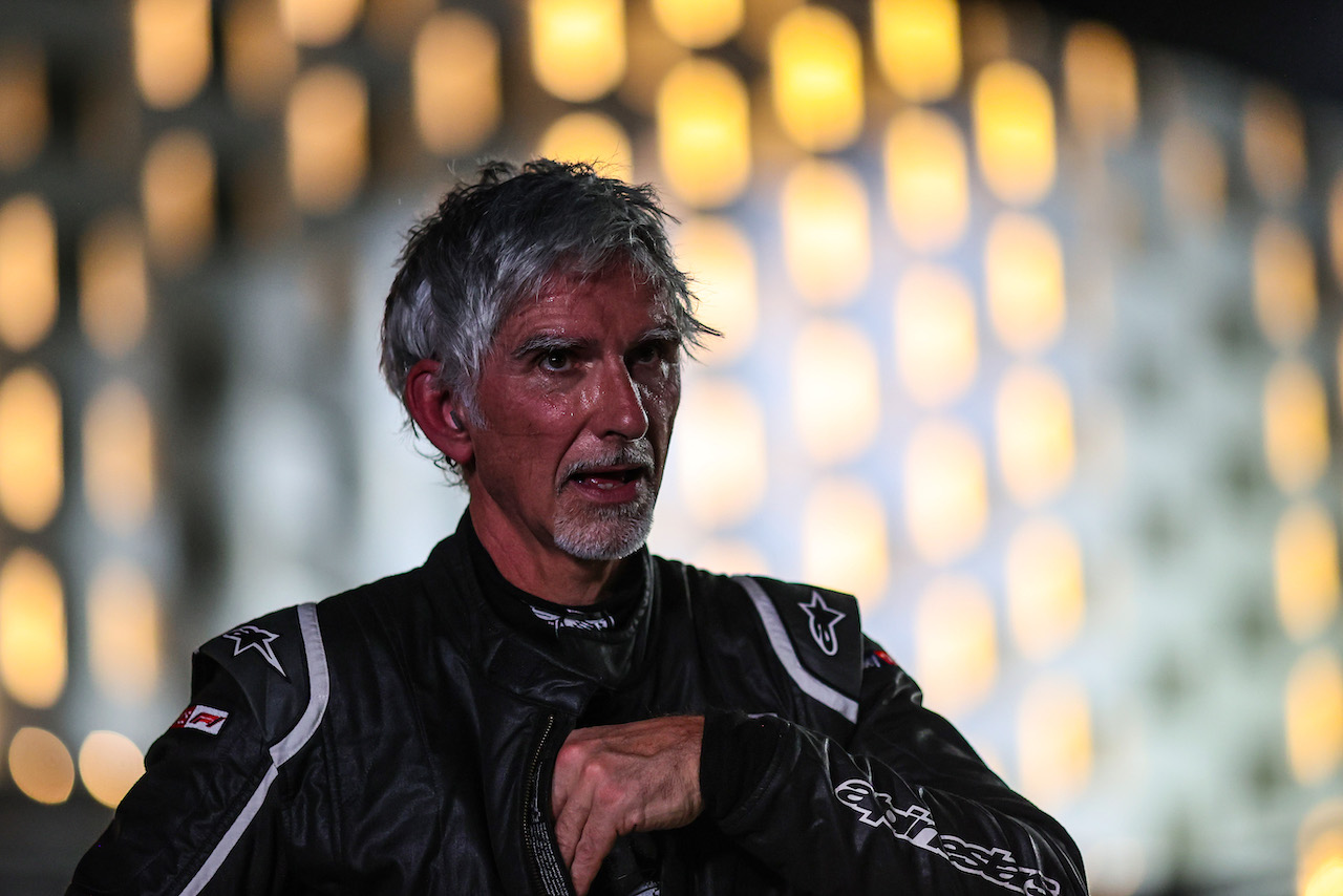 GP ARABIA SAUDITA, Damon Hill (GBR) e Martin Brundle drive the Williams FW07
02.12.2021. Formula 1 World Championship, Rd 21, Saudi Arabian Grand Prix, Jeddah, Saudi Arabia, Preparation Day.
- www.xpbimages.com, EMail: requests@xpbimages.com ¬© Copyright: Charniaux / XPB Images