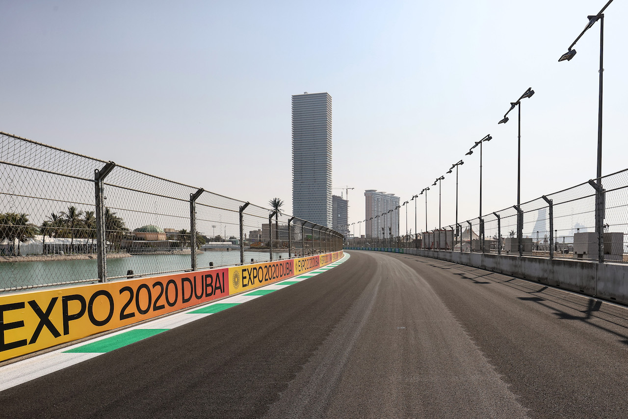 GP ARABIA SAUDITA, Track Atmosphere 
02.12.2021. Formula 1 World Championship, Rd 21, Saudi Arabian Grand Prix, Jeddah, Saudi Arabia, Preparation Day.
- www.xpbimages.com, EMail: requests@xpbimages.com ¬© Copyright: Charniaux / XPB Images