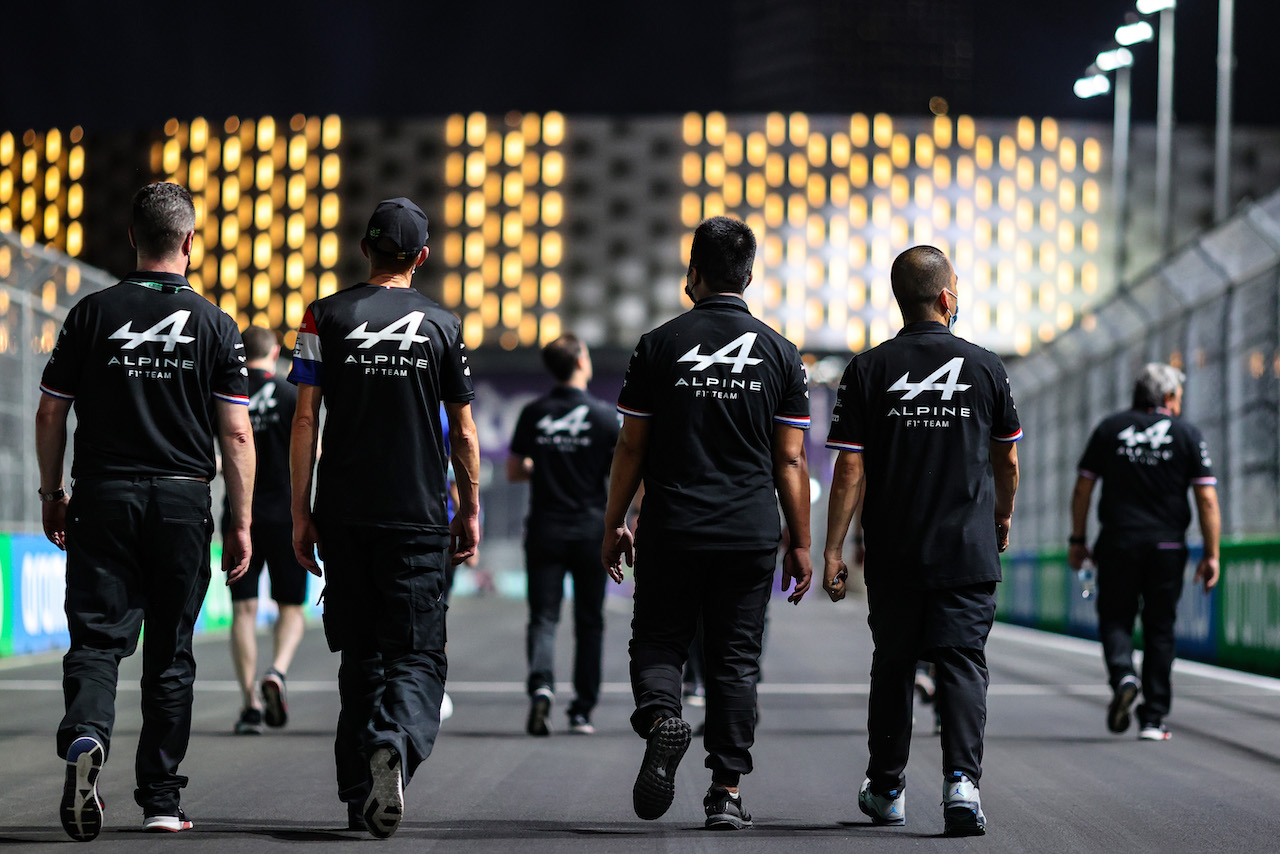 GP ARABIA SAUDITA, Alpine F1 Team
02.12.2021. Formula 1 World Championship, Rd 21, Saudi Arabian Grand Prix, Jeddah, Saudi Arabia, Preparation Day.
- www.xpbimages.com, EMail: requests@xpbimages.com © Copyright: Charniaux / XPB Images