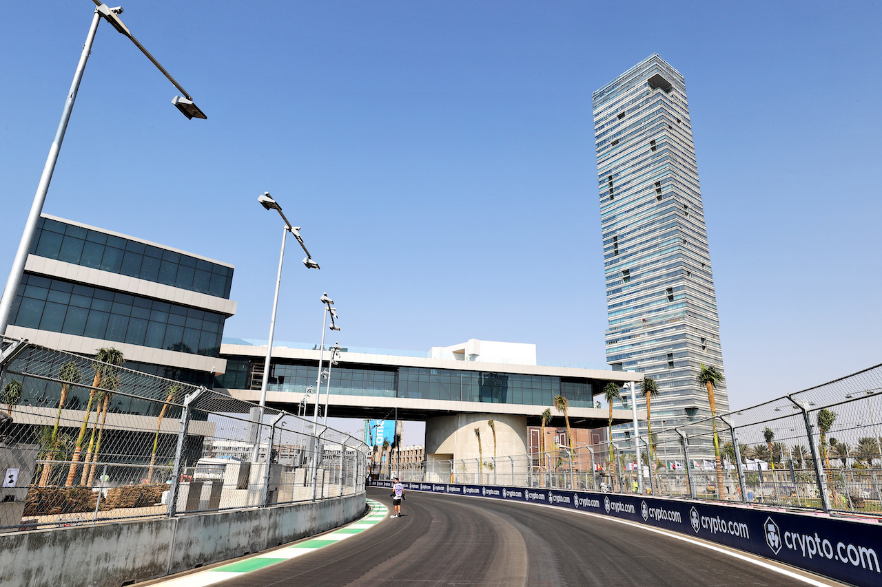 GP ARABIA SAUDITA, Circuit Atmosfera.
02.12.2021. Formula 1 World Championship, Rd 21, Saudi Arabian Grand Prix, Jeddah, Saudi Arabia, Preparation Day.
- www.xpbimages.com, EMail: requests@xpbimages.com © Copyright: Moy / XPB Images