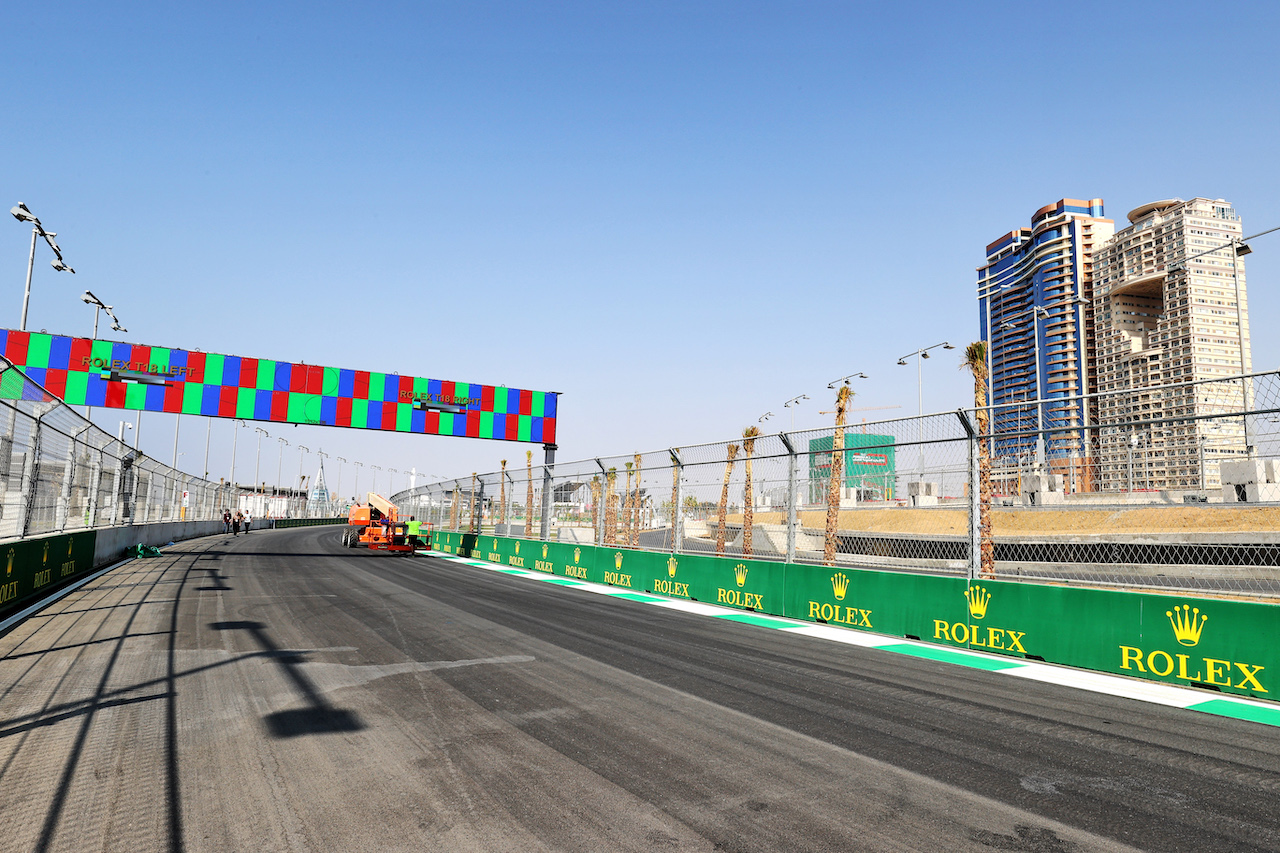 GP ARABIA SAUDITA, Circuit Atmosfera.
02.12.2021. Formula 1 World Championship, Rd 21, Saudi Arabian Grand Prix, Jeddah, Saudi Arabia, Preparation Day.
- www.xpbimages.com, EMail: requests@xpbimages.com © Copyright: Moy / XPB Images