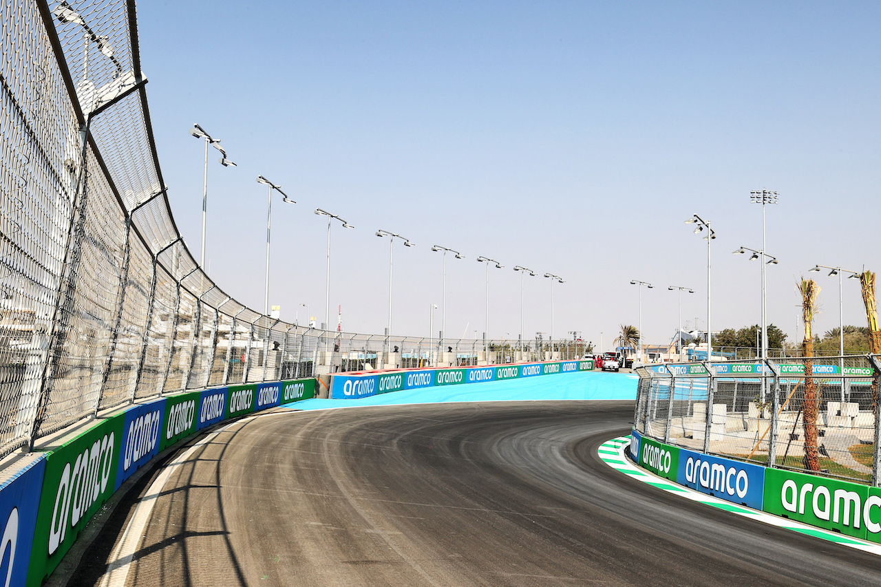 GP ARABIA SAUDITA, Circuit Atmosfera.
02.12.2021. Formula 1 World Championship, Rd 21, Saudi Arabian Grand Prix, Jeddah, Saudi Arabia, Preparation Day.
- www.xpbimages.com, EMail: requests@xpbimages.com © Copyright: Moy / XPB Images