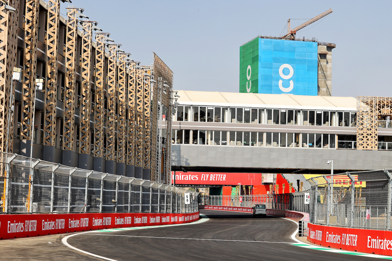 GP ARABIA SAUDITA, Circuit Atmosfera.
02.12.2021. Formula 1 World Championship, Rd 21, Saudi Arabian Grand Prix, Jeddah, Saudi Arabia, Preparation Day.
- www.xpbimages.com, EMail: requests@xpbimages.com © Copyright: Moy / XPB Images