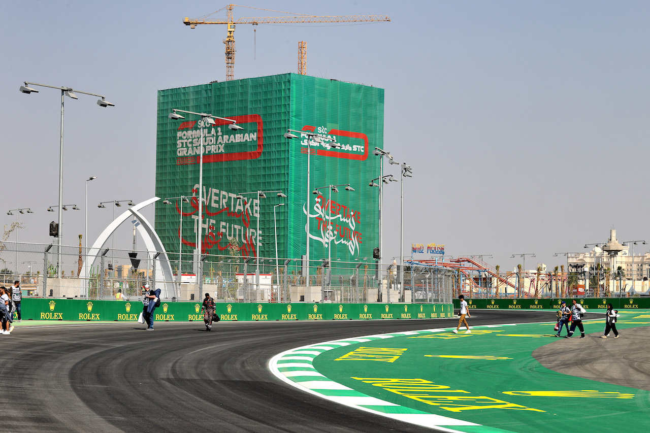 GP ARABIA SAUDITA, Circuit Atmosfera.
02.12.2021. Formula 1 World Championship, Rd 21, Saudi Arabian Grand Prix, Jeddah, Saudi Arabia, Preparation Day.
- www.xpbimages.com, EMail: requests@xpbimages.com © Copyright: Moy / XPB Images