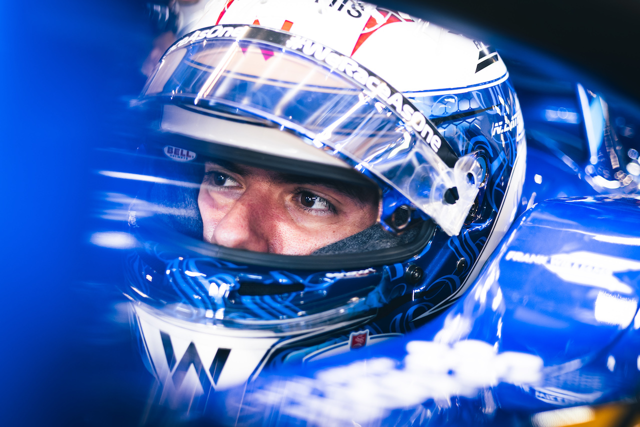 GP ARABIA SAUDITA, Nicholas Latifi (CDN) Williams Racing FW43B.
04.12.2021. Formula 1 World Championship, Rd 21, Saudi Arabian Grand Prix, Jeddah, Saudi Arabia, Qualifiche Day.
- www.xpbimages.com, EMail: requests@xpbimages.com © Copyright: Bearne / XPB Images