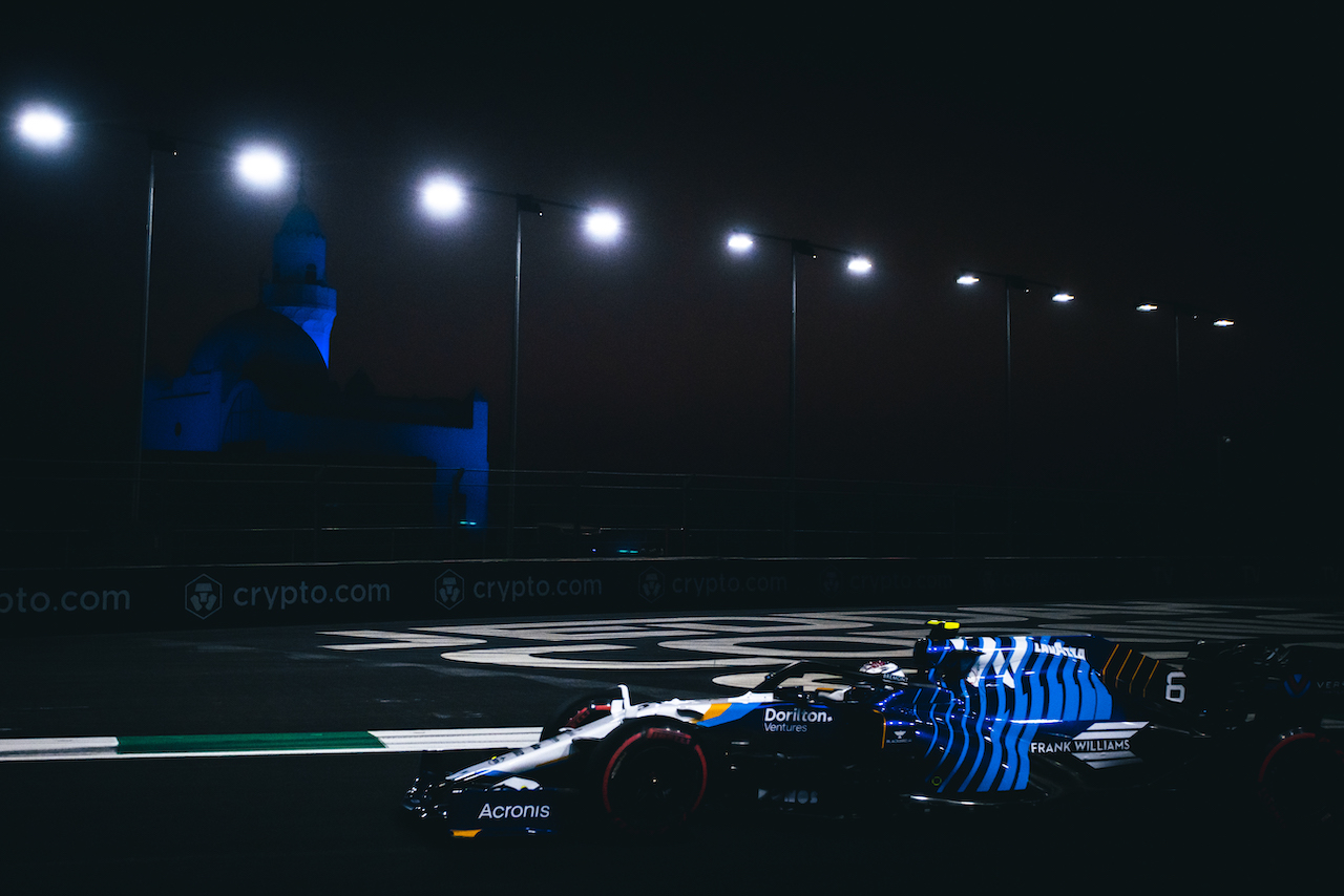 GP ARABIA SAUDITA, Nicholas Latifi (CDN) Williams Racing FW43B.
04.12.2021. Formula 1 World Championship, Rd 21, Saudi Arabian Grand Prix, Jeddah, Saudi Arabia, Qualifiche Day.
- www.xpbimages.com, EMail: requests@xpbimages.com © Copyright: Bearne / XPB Images