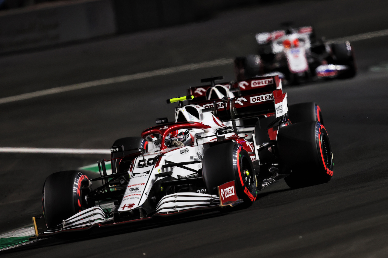GP ARABIA SAUDITA, Antonio Giovinazzi (ITA) Alfa Romeo Racing C41.
04.12.2021. Formula 1 World Championship, Rd 21, Saudi Arabian Grand Prix, Jeddah, Saudi Arabia, Qualifiche Day.
- www.xpbimages.com, EMail: requests@xpbimages.com © Copyright: Moy / XPB Images