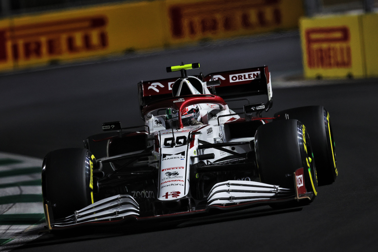 GP ARABIA SAUDITA, Antonio Giovinazzi (ITA) Alfa Romeo Racing C41.
04.12.2021. Formula 1 World Championship, Rd 21, Saudi Arabian Grand Prix, Jeddah, Saudi Arabia, Qualifiche Day.
- www.xpbimages.com, EMail: requests@xpbimages.com © Copyright: Moy / XPB Images