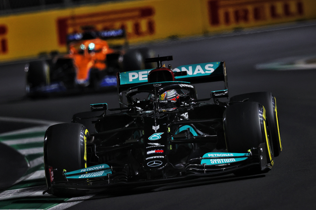 GP ARABIA SAUDITA, Lewis Hamilton (GBR) Mercedes AMG F1 W12.
04.12.2021. Formula 1 World Championship, Rd 21, Saudi Arabian Grand Prix, Jeddah, Saudi Arabia, Qualifiche Day.
- www.xpbimages.com, EMail: requests@xpbimages.com © Copyright: Moy / XPB Images