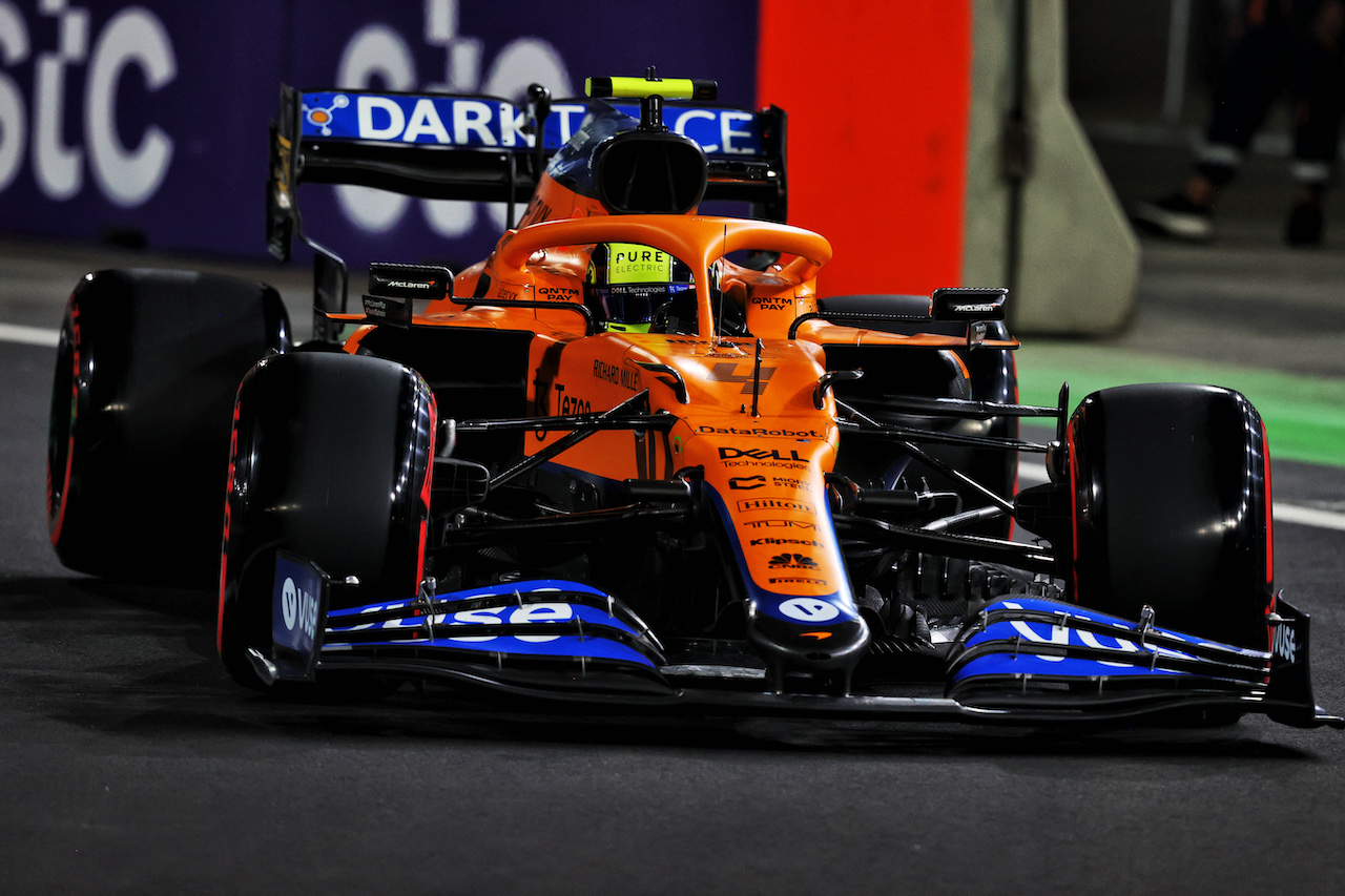 GP ARABIA SAUDITA, Lando Norris (GBR) McLaren MCL35M.
04.12.2021. Formula 1 World Championship, Rd 21, Saudi Arabian Grand Prix, Jeddah, Saudi Arabia, Qualifiche Day.
- www.xpbimages.com, EMail: requests@xpbimages.com © Copyright: Moy / XPB Images
