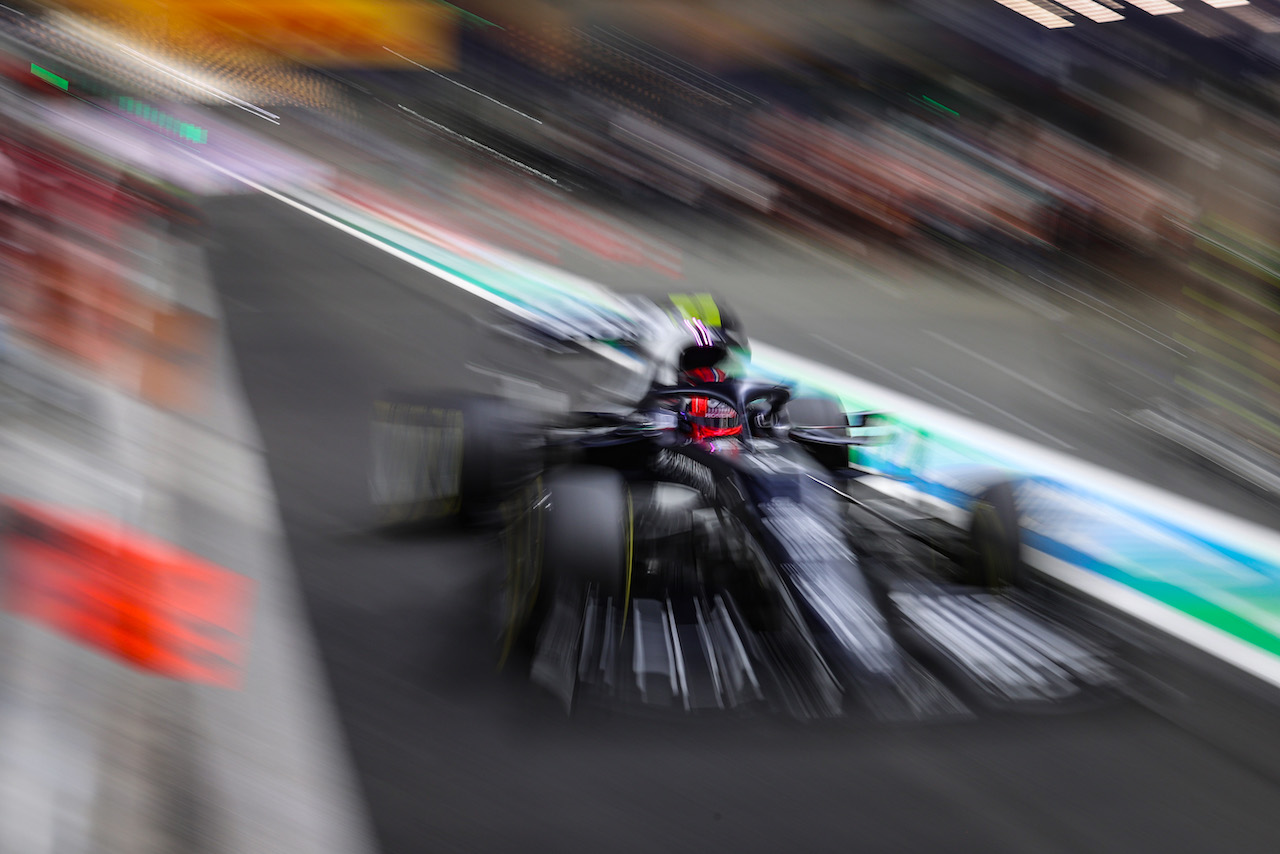 GP ARABIA SAUDITA, Pierre Gasly (FRA), AlphaTauri F1 
04.12.2021. Formula 1 World Championship, Rd 21, Saudi Arabian Grand Prix, Jeddah, Saudi Arabia, Qualifiche Day.
- www.xpbimages.com, EMail: requests@xpbimages.com ¬© Copyright: Charniaux / XPB Images