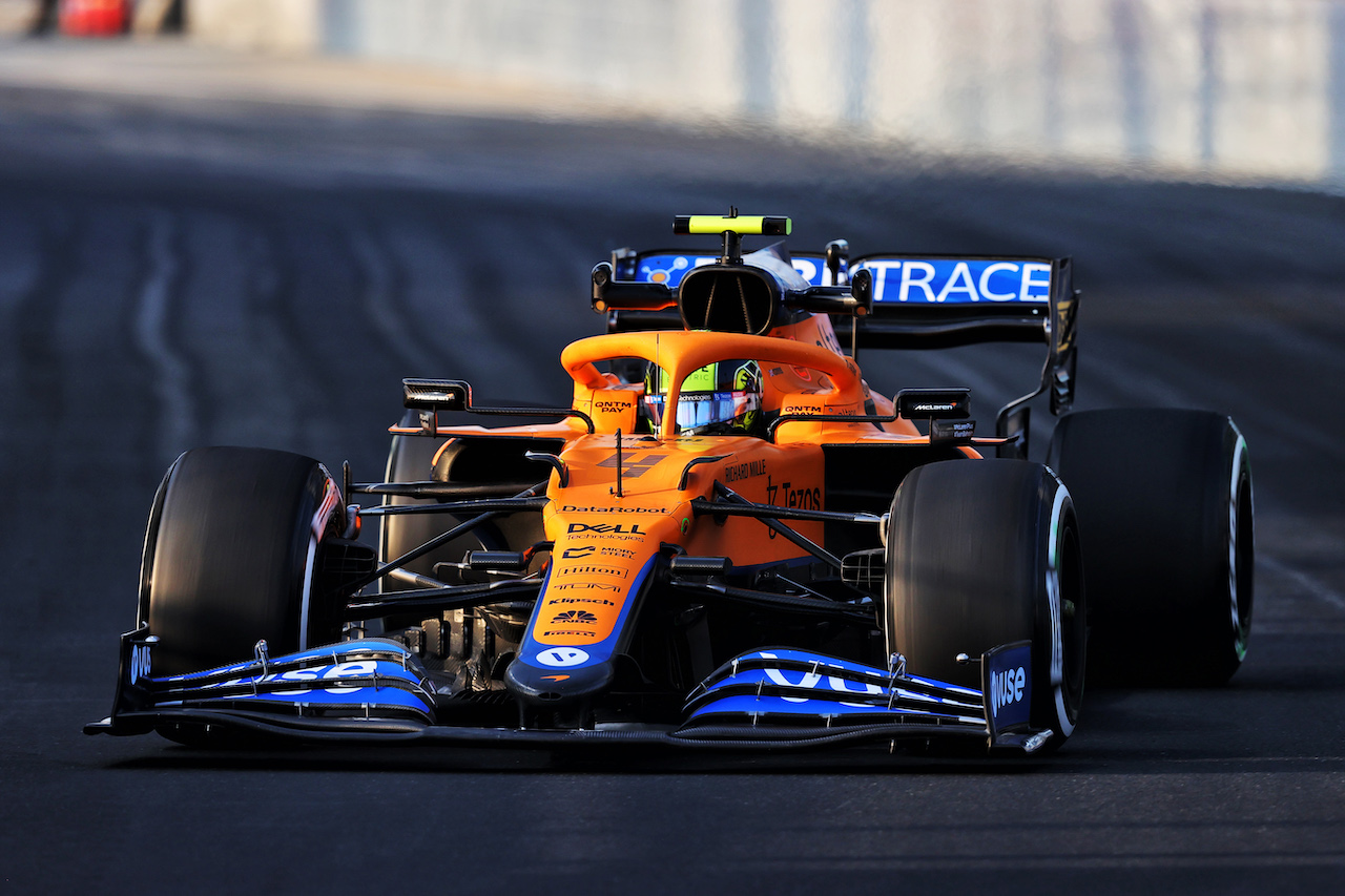 GP ARABIA SAUDITA, Lando Norris (GBR) McLaren MCL35M.
03.12.2021 Formula 1 World Championship, Rd 21, Saudi Arabian Grand Prix, Jeddah, Saudi Arabia, Practice Day.
- www.xpbimages.com, EMail: requests@xpbimages.com © Copyright: Moy / XPB Images