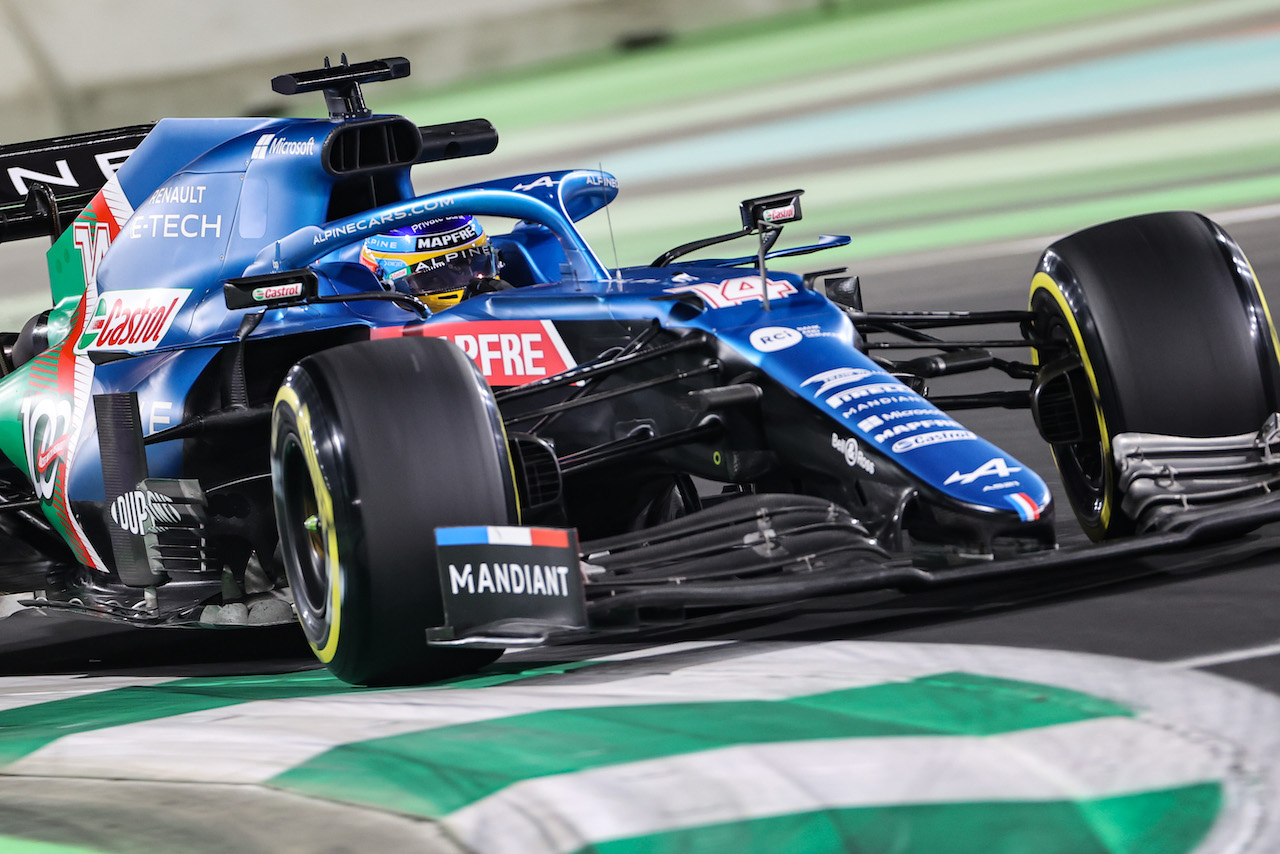 GP ARABIA SAUDITA, Fernando Alonso (ESP), Alpine F1 Team 
03.12.2021 Formula 1 World Championship, Rd 21, Saudi Arabian Grand Prix, Jeddah, Saudi Arabia, Practice Day.
- www.xpbimages.com, EMail: requests@xpbimages.com © Copyright: Charniaux / XPB Images