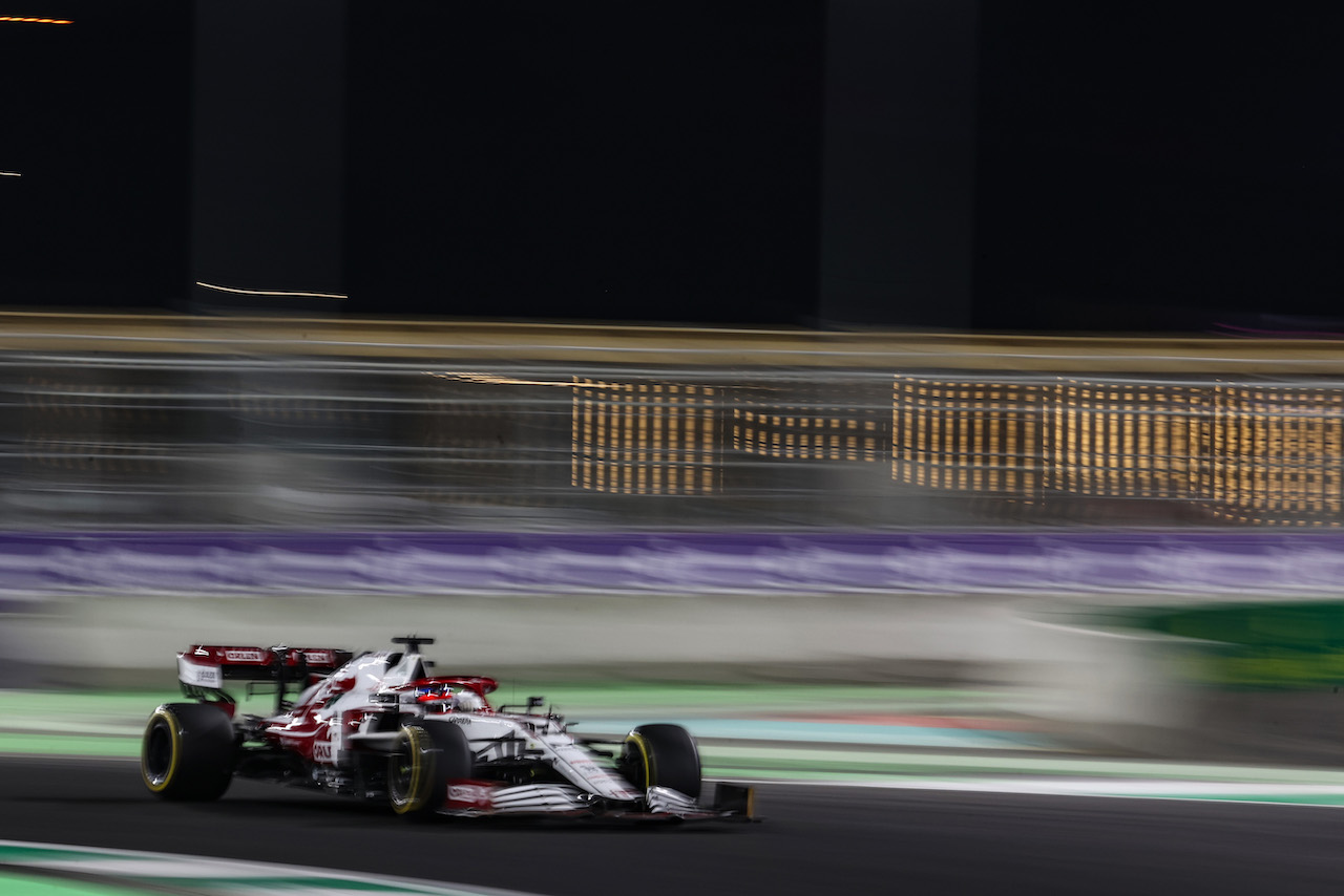 GP ARABIA SAUDITA, Kimi Raikkonen (FIN), Alfa Romeo Racing 
03.12.2021 Formula 1 World Championship, Rd 21, Saudi Arabian Grand Prix, Jeddah, Saudi Arabia, Practice Day.
- www.xpbimages.com, EMail: requests@xpbimages.com © Copyright: Charniaux / XPB Images