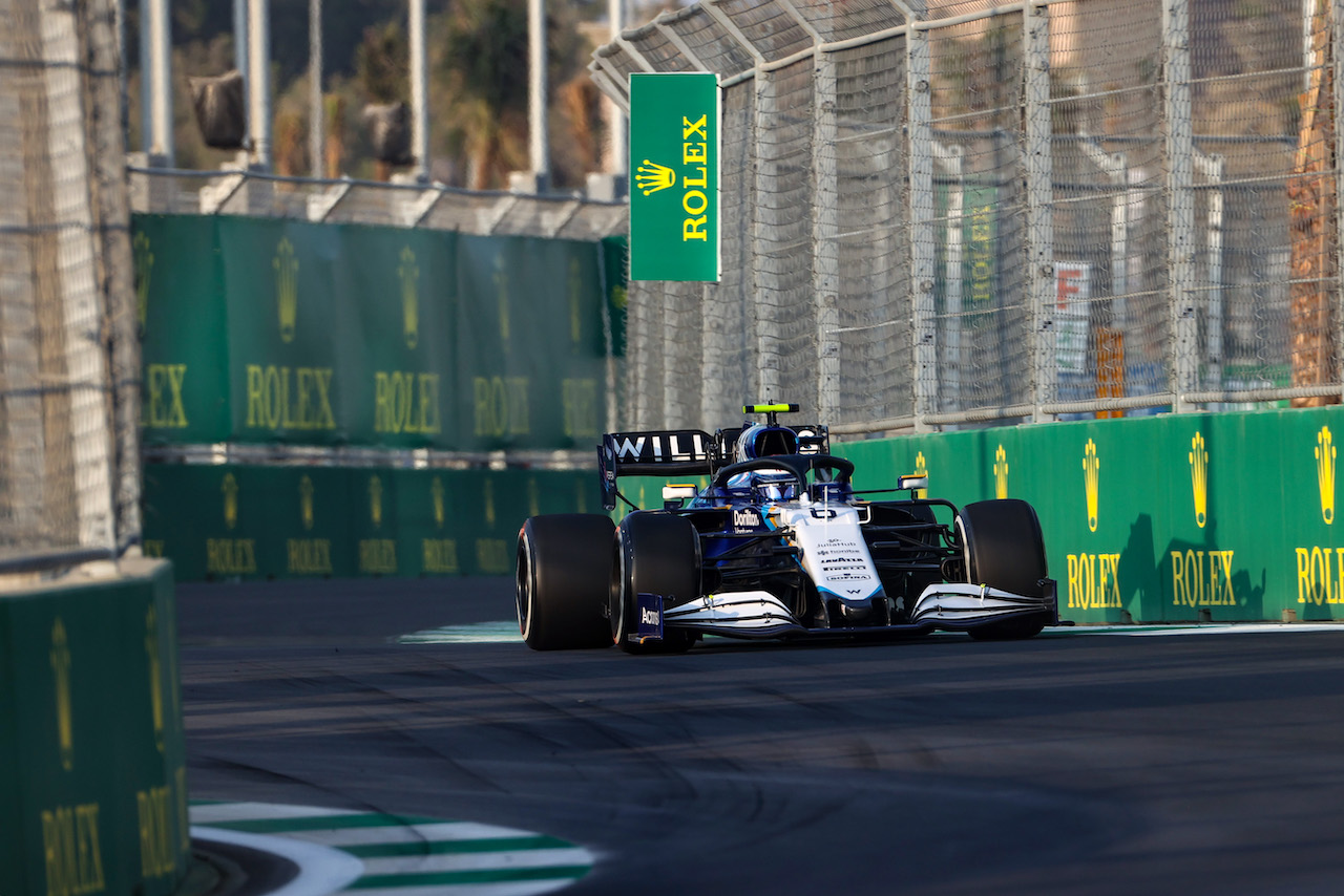 GP ARABIA SAUDITA, Nicholas Latifi (CDN), Williams Racing 
03.12.2021 Formula 1 World Championship, Rd 21, Saudi Arabian Grand Prix, Jeddah, Saudi Arabia, Practice Day.
- www.xpbimages.com, EMail: requests@xpbimages.com ¬© Copyright: Charniaux / XPB Images