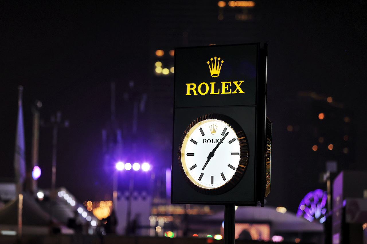 GP ARABIA SAUDITA, Circuit Atmosfera - Rolex clock.
03.12.2021 Formula 1 World Championship, Rd 21, Saudi Arabian Grand Prix, Jeddah, Saudi Arabia, Practice Day.
- www.xpbimages.com, EMail: requests@xpbimages.com © Copyright: Moy / XPB Images