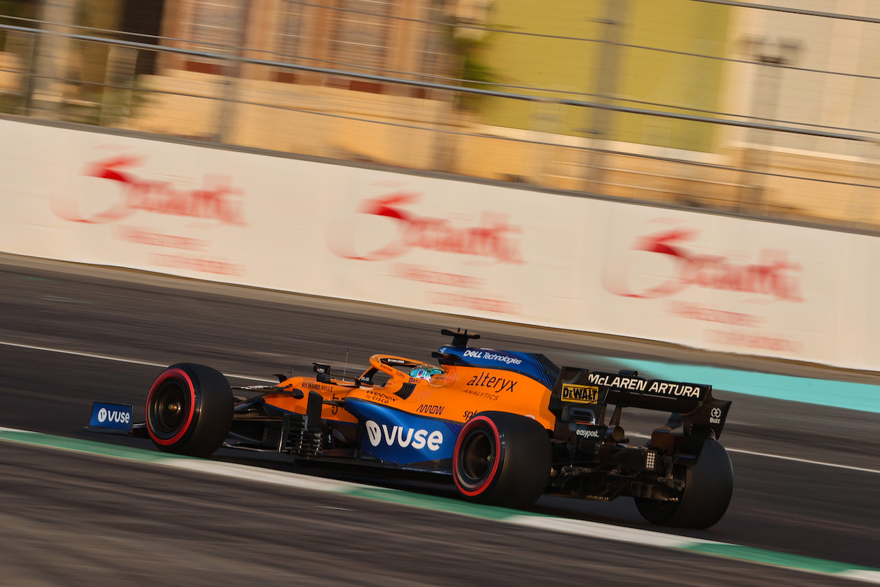 GP ARABIA SAUDITA, Daniel Ricciardo (AUS), McLaren F1 Team 
03.12.2021 Formula 1 World Championship, Rd 21, Saudi Arabian Grand Prix, Jeddah, Saudi Arabia, Practice Day.
- www.xpbimages.com, EMail: requests@xpbimages.com © Copyright: Charniaux / XPB Images