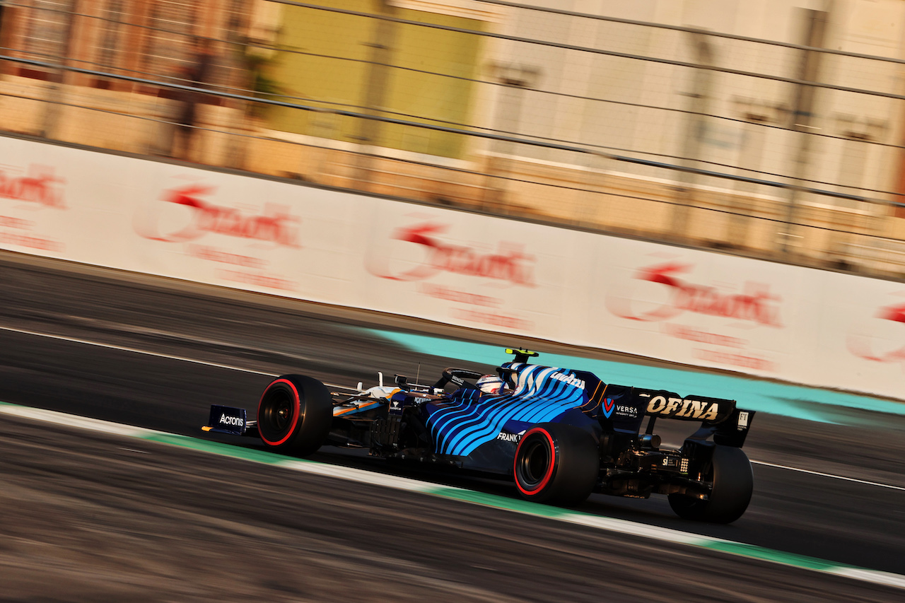 GP ARABIA SAUDITA, Nicholas Latifi (CDN) Williams Racing FW43B.
03.12.2021 Formula 1 World Championship, Rd 21, Saudi Arabian Grand Prix, Jeddah, Saudi Arabia, Practice Day.
- www.xpbimages.com, EMail: requests@xpbimages.com © Copyright: Charniaux / XPB Images