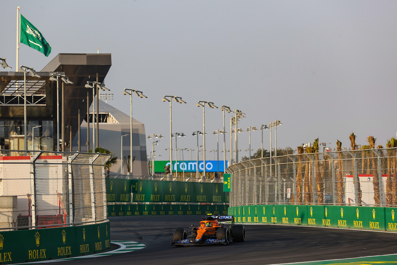 GP ARABIA SAUDITA, Lando Norris (GBR), McLaren F1 Team 
03.12.2021 Formula 1 World Championship, Rd 21, Saudi Arabian Grand Prix, Jeddah, Saudi Arabia, Practice Day.
- www.xpbimages.com, EMail: requests@xpbimages.com © Copyright: Charniaux / XPB Images