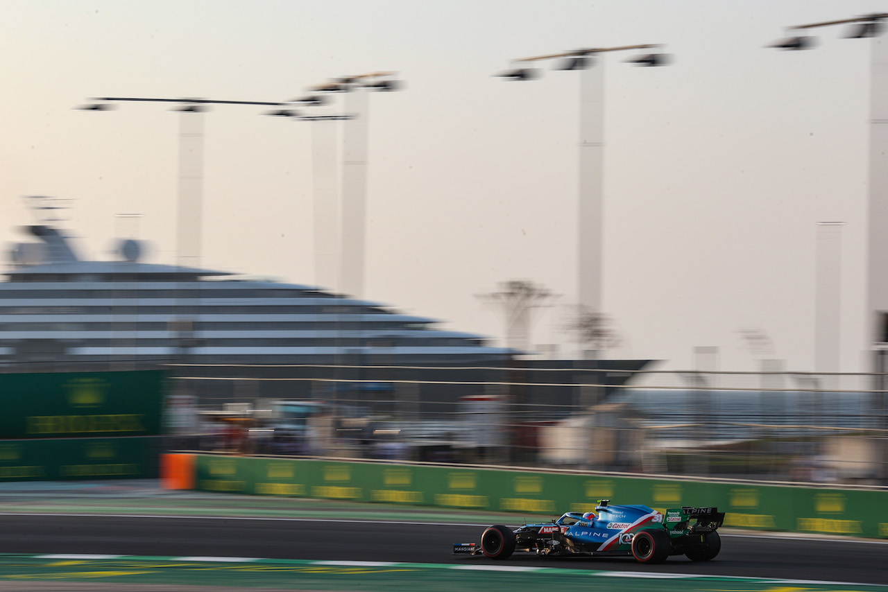 GP ARABIA SAUDITA, Esteban Ocon (FRA), Alpine F1 Team 
03.12.2021 Formula 1 World Championship, Rd 21, Saudi Arabian Grand Prix, Jeddah, Saudi Arabia, Practice Day.
- www.xpbimages.com, EMail: requests@xpbimages.com © Copyright: Charniaux / XPB Images