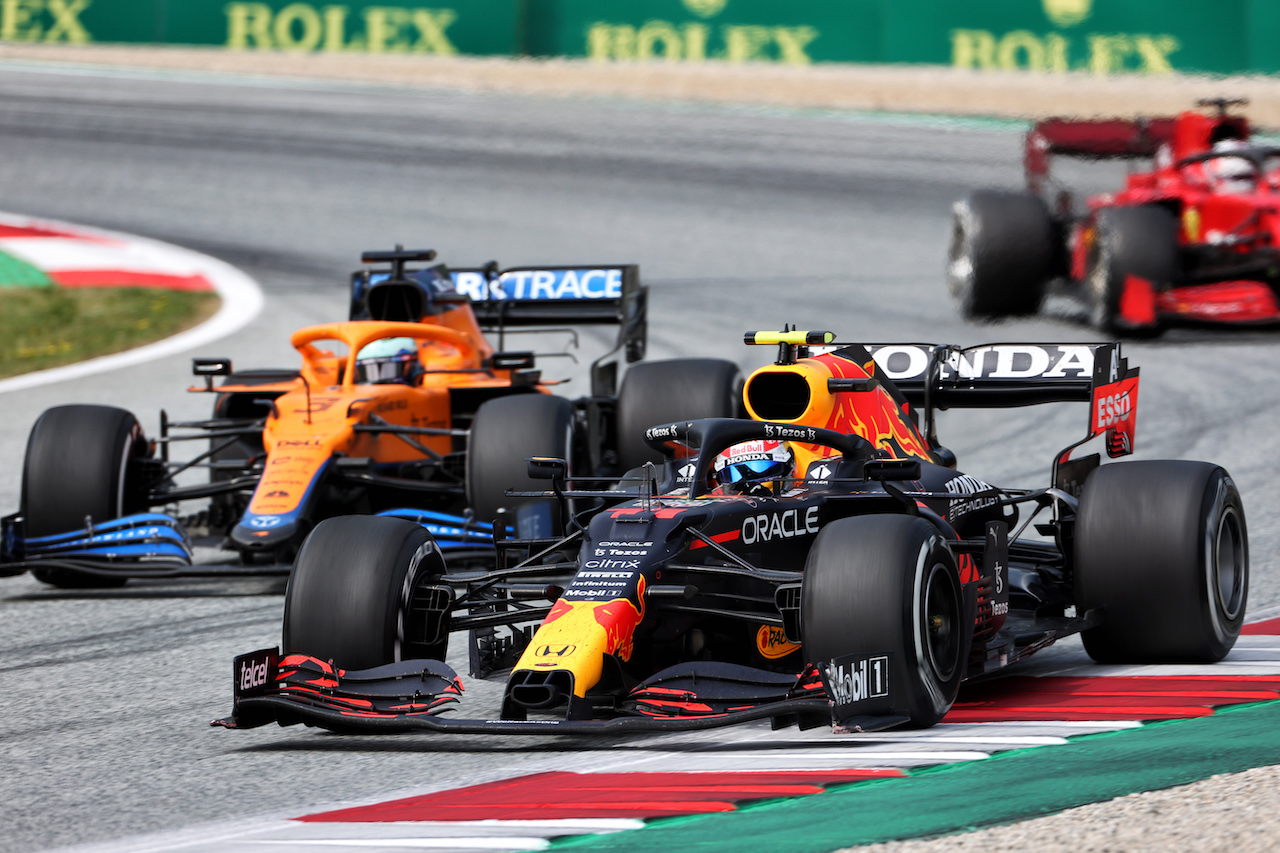 GP AUSTRIA, Sergio Perez (MEX) Red Bull Racing RB16B.
04.07.2021. Formula 1 World Championship, Rd 9, Austrian Grand Prix, Spielberg, Austria, Gara Day.
- www.xpbimages.com, EMail: requests@xpbimages.com © Copyright: Charniaux / XPB Images