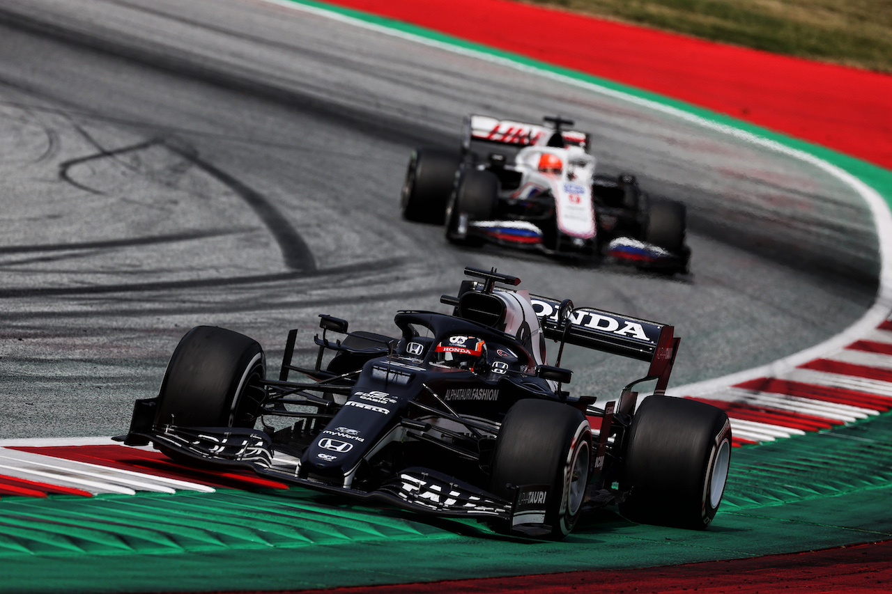 GP AUSTRIA, Yuki Tsunoda (JPN) AlphaTauri AT02.
04.07.2021. Formula 1 World Championship, Rd 9, Austrian Grand Prix, Spielberg, Austria, Gara Day.
- www.xpbimages.com, EMail: requests@xpbimages.com © Copyright: Batchelor / XPB Images