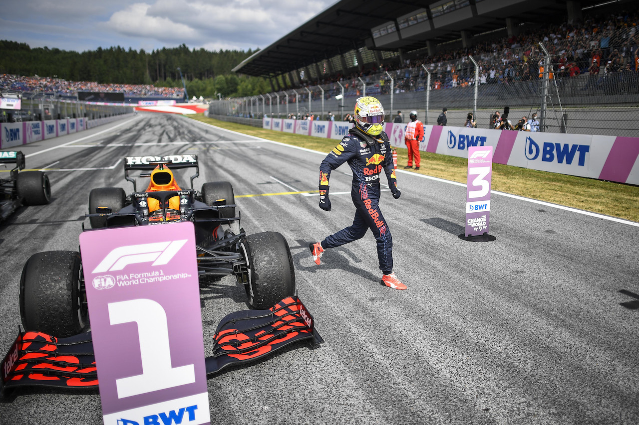 GP AUSTRIA, Gara winner Max Verstappen (NLD) Red Bull Racing RB16B in parc ferme.
04.07.2021. Formula 1 World Championship, Rd 9, Austrian Grand Prix, Spielberg, Austria, Gara Day.
- www.xpbimages.com, EMail: requests@xpbimages.com © Copyright: FIA Pool Image for Editorial Use Only