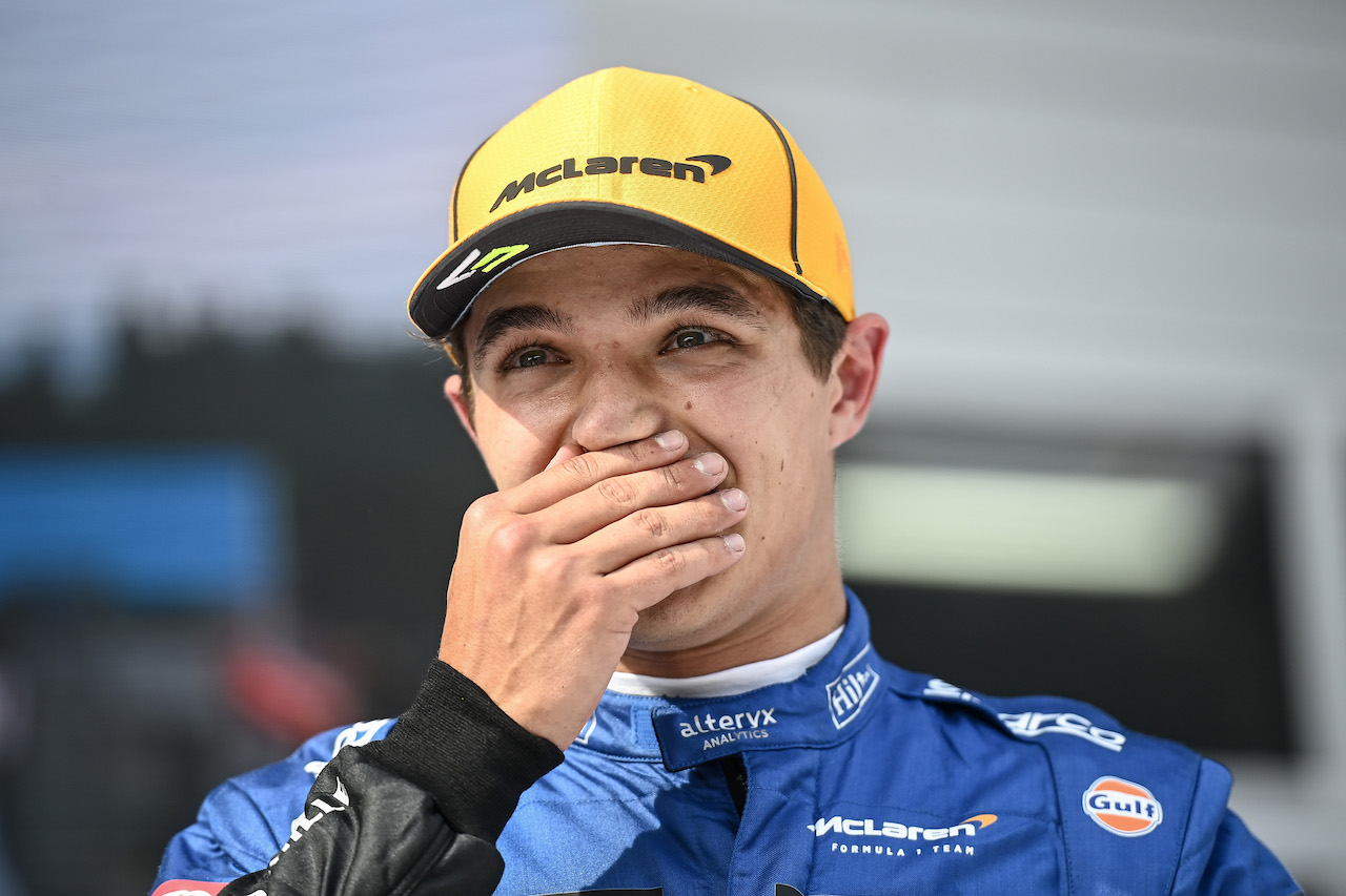 GP AUSTRIA, Lando Norris (GBR) McLaren celebrates his third position in parc ferme.
04.07.2021. Formula 1 World Championship, Rd 9, Austrian Grand Prix, Spielberg, Austria, Gara Day.
- www.xpbimages.com, EMail: requests@xpbimages.com © Copyright: FIA Pool Image for Editorial Use Only