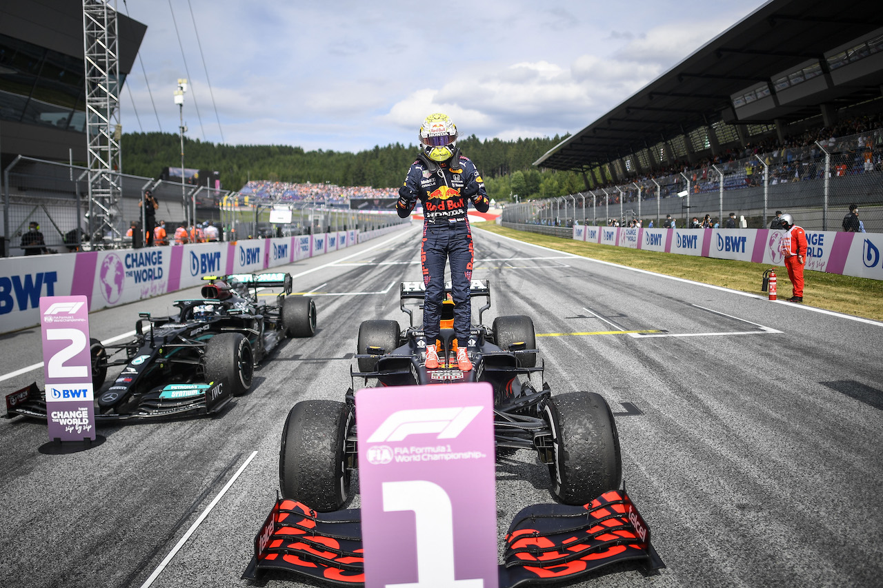 GP AUSTRIA, Gara winner Max Verstappen (NLD) Red Bull Racing RB16B celebrates in parc ferme.
04.07.2021. Formula 1 World Championship, Rd 9, Austrian Grand Prix, Spielberg, Austria, Gara Day.
- www.xpbimages.com, EMail: requests@xpbimages.com © Copyright: FIA Pool Image for Editorial Use Only