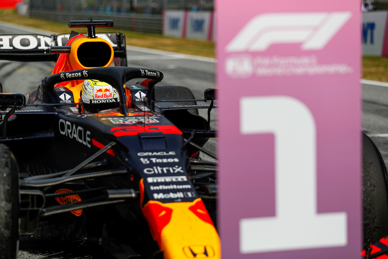 GP AUSTRIA, Gara winner Max Verstappen (NLD) Red Bull Racing RB16B in parc ferme.
04.07.2021. Formula 1 World Championship, Rd 9, Austrian Grand Prix, Spielberg, Austria, Gara Day.
- www.xpbimages.com, EMail: requests@xpbimages.com © Copyright: FIA Pool Image for Editorial Use Only