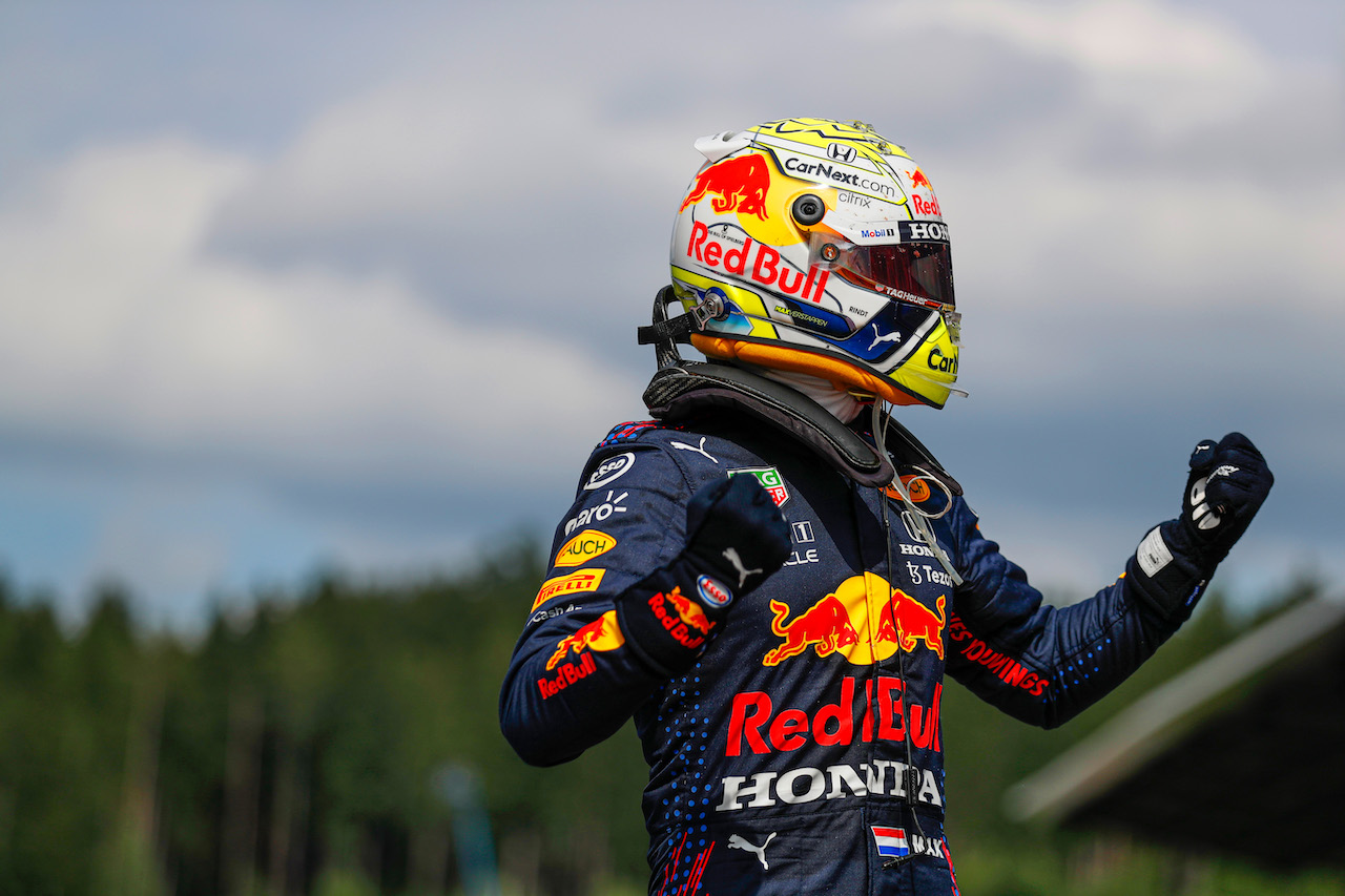 GP AUSTRIA, Gara winner Max Verstappen (NLD) Red Bull Racing celebrates in parc ferme.
04.07.2021. Formula 1 World Championship, Rd 9, Austrian Grand Prix, Spielberg, Austria, Gara Day.
- www.xpbimages.com, EMail: requests@xpbimages.com © Copyright: FIA Pool Image for Editorial Use Only