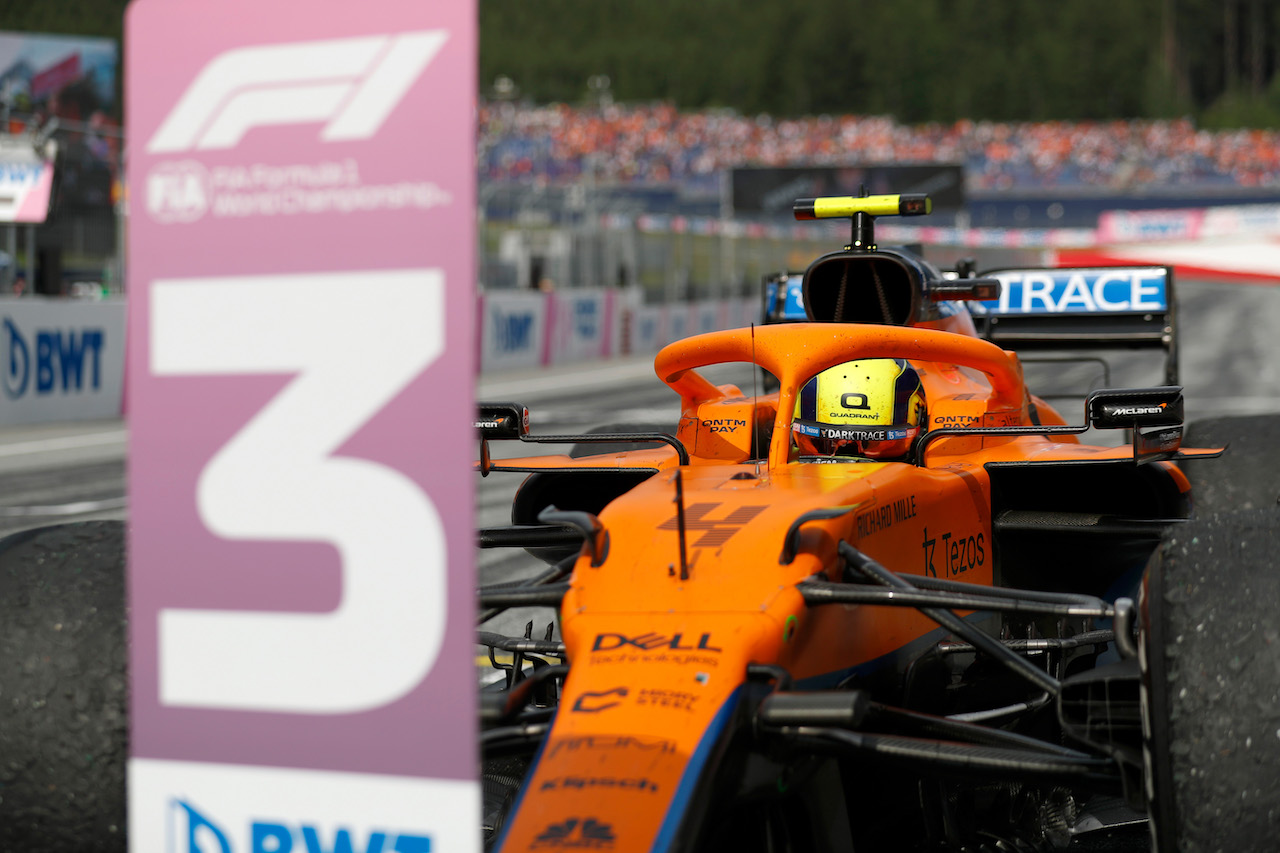 GP AUSTRIA, Third placed Lando Norris (GBR) McLaren MCL35M in parc ferme.
04.07.2021. Formula 1 World Championship, Rd 9, Austrian Grand Prix, Spielberg, Austria, Gara Day.
- www.xpbimages.com, EMail: requests@xpbimages.com © Copyright: FIA Pool Image for Editorial Use Only