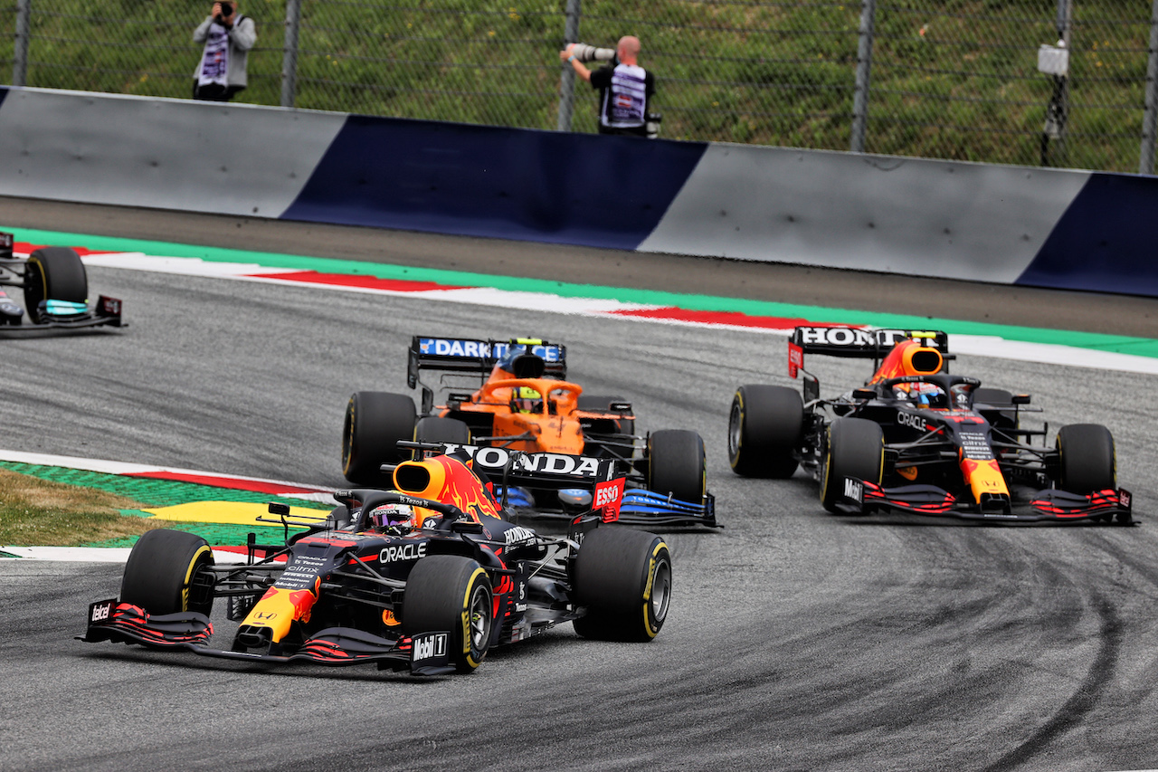 GP AUSTRIA, Max Verstappen (NLD) Red Bull Racing RB16B.
04.07.2021. Formula 1 World Championship, Rd 9, Austrian Grand Prix, Spielberg, Austria, Gara Day.
- www.xpbimages.com, EMail: requests@xpbimages.com © Copyright: Batchelor / XPB Images
