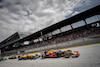 GP AUSTRIA, Max Verstappen (NLD) Red Bull Racing RB16B davanti a at the partenza of the race.
04.07.2021. Formula 1 World Championship, Rd 9, Austrian Grand Prix, Spielberg, Austria, Gara Day.
- www.xpbimages.com, EMail: requests@xpbimages.com © Copyright: Bearne / XPB Images