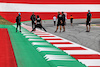 GP AUSTRIA, Fernando Alonso (ESP) Alpine F1 Team e Guanyu Zhou (CHN) Alpine F1 Team Test Driver walk the circuit with the team.
01.07.2021. Formula 1 World Championship, Rd 9, Austrian Grand Prix, Spielberg, Austria, Preparation Day.
- www.xpbimages.com, EMail: requests@xpbimages.com © Copyright: Moy / XPB Images