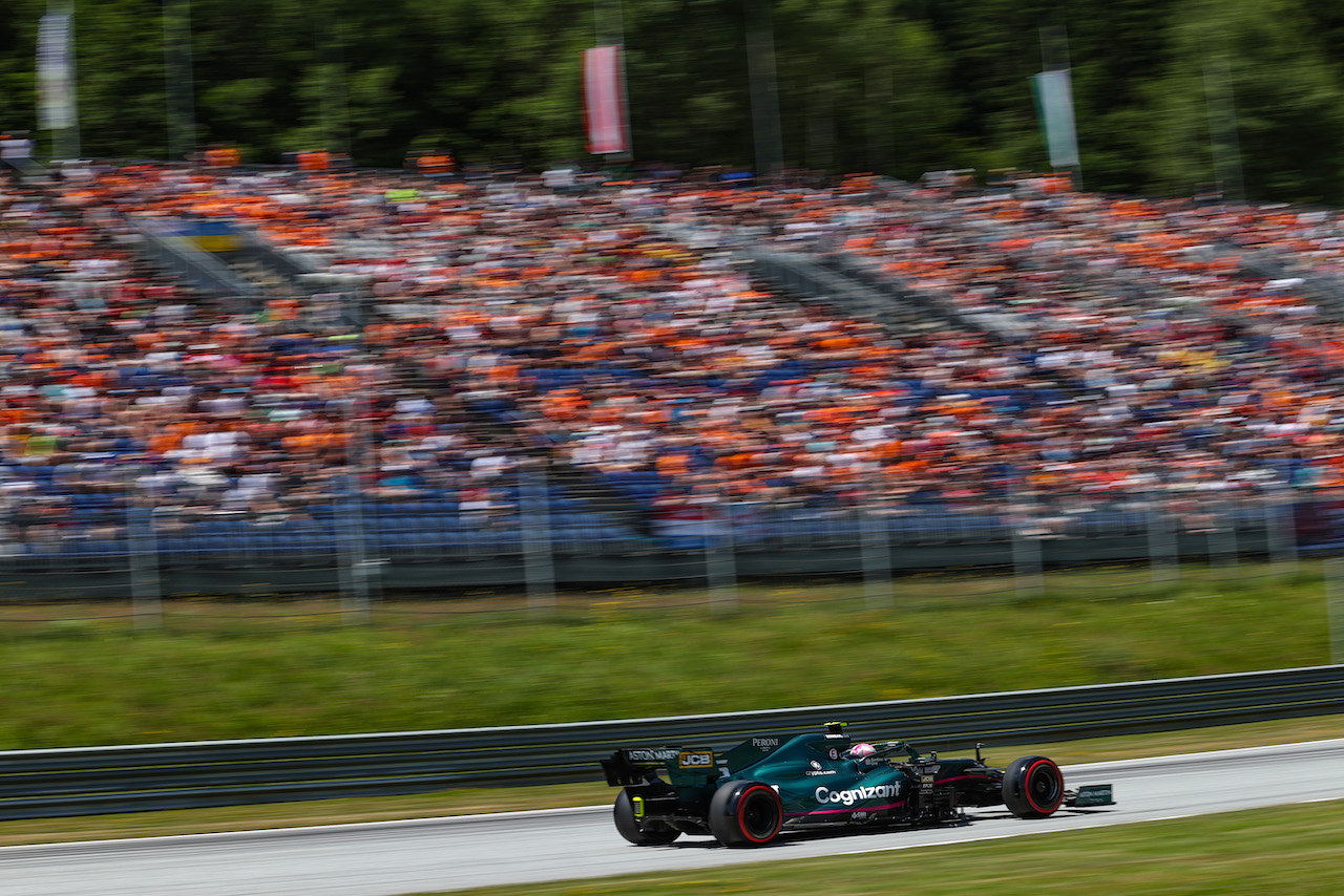 GP AUSTRIA, Sebastian Vettel (GER), Aston Martin F1 Team 
03.07.2021. Formula 1 World Championship, Rd 9, Austrian Grand Prix, Spielberg, Austria, Qualifiche Day.
- www.xpbimages.com, EMail: requests@xpbimages.com ¬© Copyright: Charniaux / XPB Images