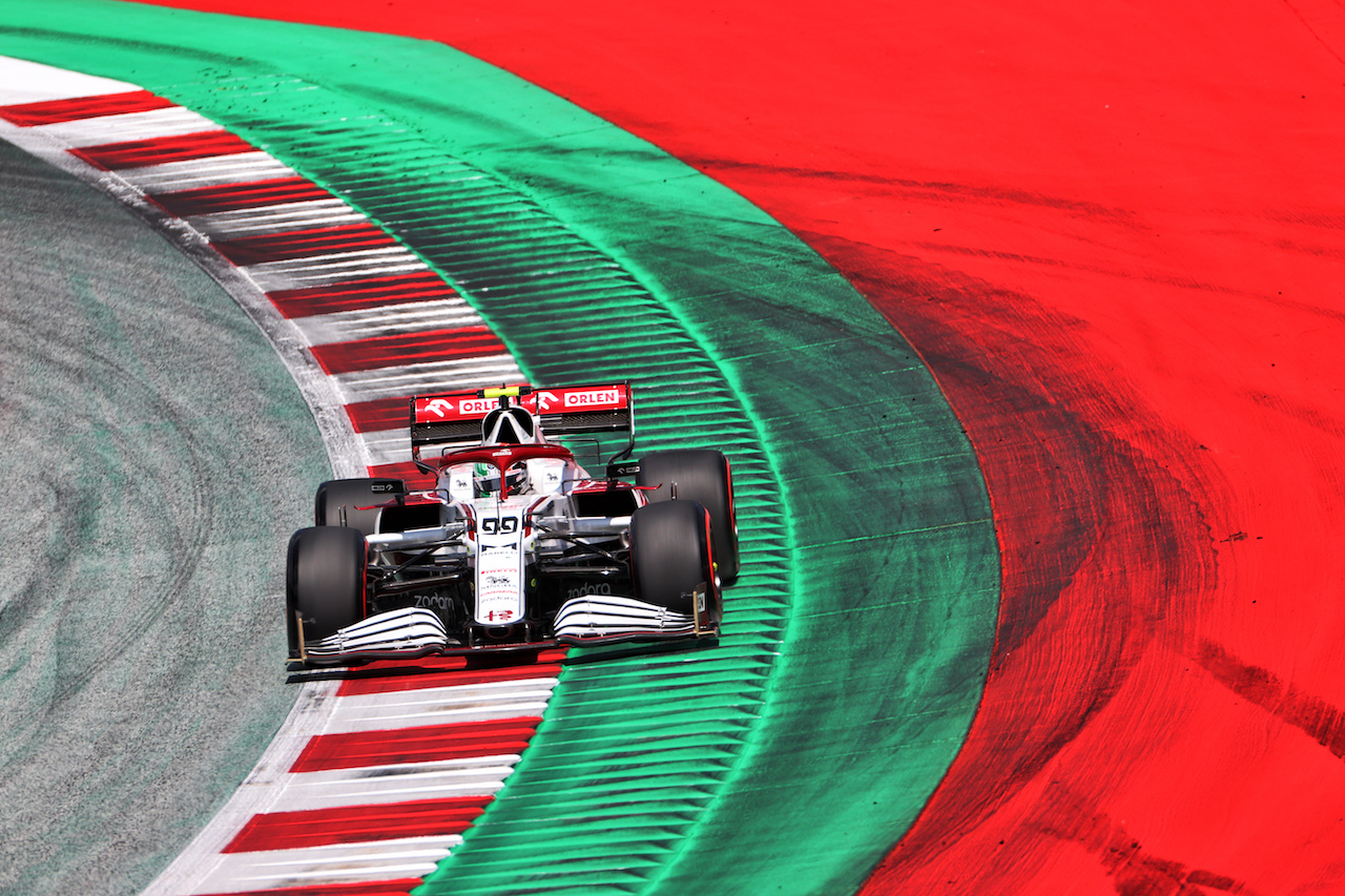 GP AUSTRIA, Antonio Giovinazzi (ITA) Alfa Romeo Racing C41.
03.07.2021. Formula 1 World Championship, Rd 9, Austrian Grand Prix, Spielberg, Austria, Qualifiche Day.
- www.xpbimages.com, EMail: requests@xpbimages.com © Copyright: Charniaux / XPB Images