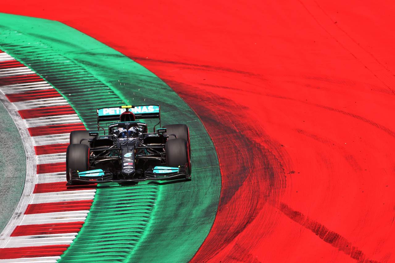 GP AUSTRIA, Valtteri Bottas (FIN) Mercedes AMG F1 W12.
03.07.2021. Formula 1 World Championship, Rd 9, Austrian Grand Prix, Spielberg, Austria, Qualifiche Day.
- www.xpbimages.com, EMail: requests@xpbimages.com © Copyright: Charniaux / XPB Images