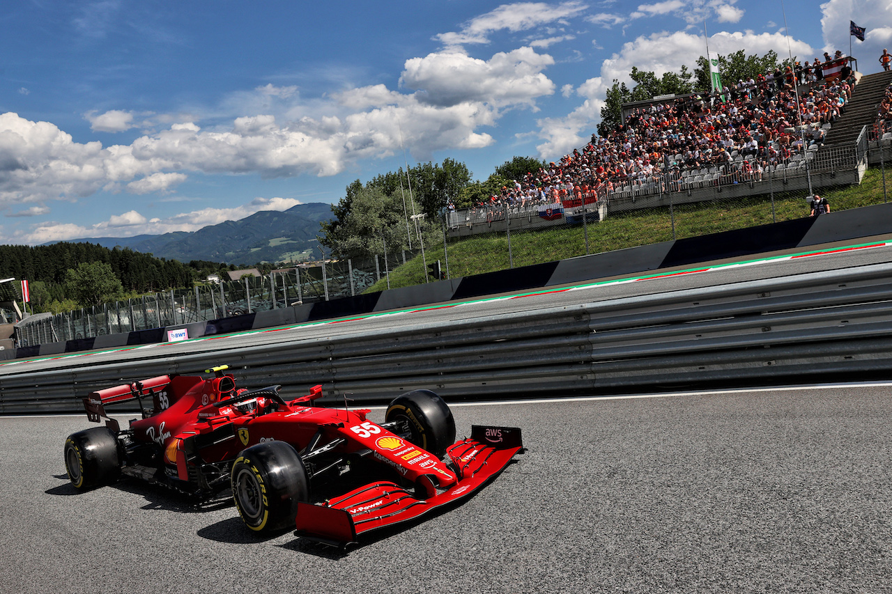 GP AUSTRIA, Carlos Sainz Jr (ESP) Ferrari SF-21.
03.07.2021. Formula 1 World Championship, Rd 9, Austrian Grand Prix, Spielberg, Austria, Qualifiche Day.
- www.xpbimages.com, EMail: requests@xpbimages.com © Copyright: Batchelor / XPB Images