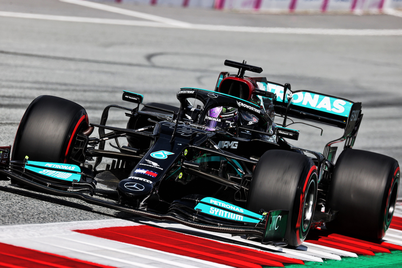 GP AUSTRIA, Lewis Hamilton (GBR) Mercedes AMG F1 W12.
03.07.2021. Formula 1 World Championship, Rd 9, Austrian Grand Prix, Spielberg, Austria, Qualifiche Day.
- www.xpbimages.com, EMail: requests@xpbimages.com © Copyright: Batchelor / XPB Images