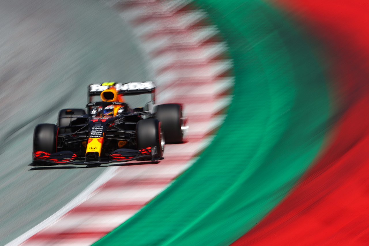 GP AUSTRIA, Sergio Perez (MEX), Red Bull Racing 
03.07.2021. Formula 1 World Championship, Rd 9, Austrian Grand Prix, Spielberg, Austria, Qualifiche Day.
- www.xpbimages.com, EMail: requests@xpbimages.com ¬© Copyright: Charniaux / XPB Images
