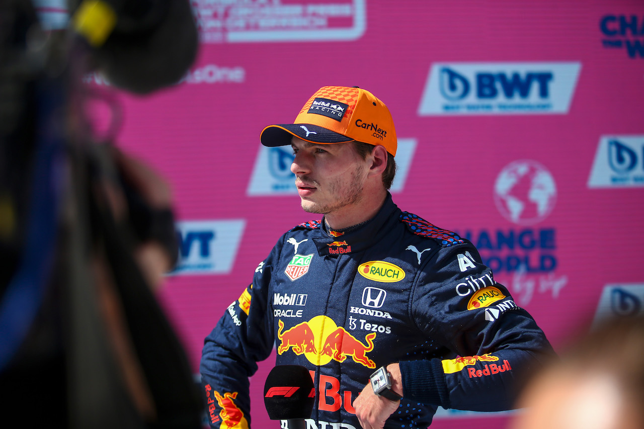 GP AUSTRIA, Pole sitter Max Verstappen (NLD) Red Bull Racing in qualifying parc ferme.
03.07.2021. Formula 1 World Championship, Rd 9, Austrian Grand Prix, Spielberg, Austria, Qualifiche Day.
- www.xpbimages.com, EMail: requests@xpbimages.com © Copyright: FIA Pool Image for Editorial Use Only