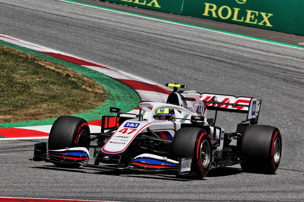 GP AUSTRIA, Mick Schumacher (GER) Haas VF-21.
03.07.2021. Formula 1 World Championship, Rd 9, Austrian Grand Prix, Spielberg, Austria, Qualifiche Day.
- www.xpbimages.com, EMail: requests@xpbimages.com © Copyright: Batchelor / XPB Images