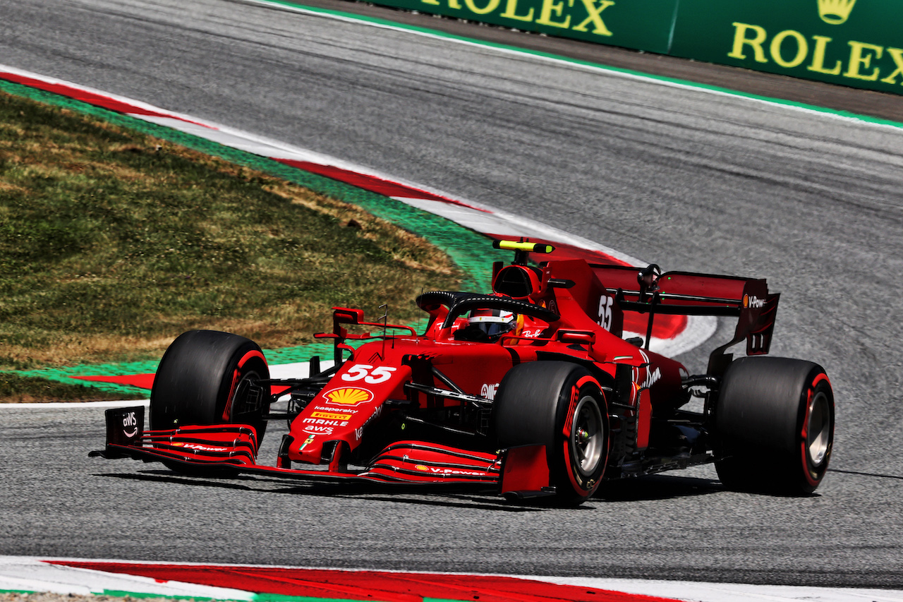 GP AUSTRIA, Carlos Sainz Jr (ESP) Ferrari SF-21.
03.07.2021. Formula 1 World Championship, Rd 9, Austrian Grand Prix, Spielberg, Austria, Qualifiche Day.
- www.xpbimages.com, EMail: requests@xpbimages.com © Copyright: Batchelor / XPB Images