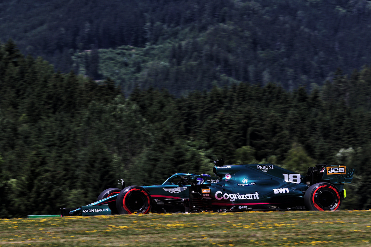GP AUSTRIA, Lance Stroll (CDN) Aston Martin F1 Team AMR21.
03.07.2021. Formula 1 World Championship, Rd 9, Austrian Grand Prix, Spielberg, Austria, Qualifiche Day.
- www.xpbimages.com, EMail: requests@xpbimages.com © Copyright: Batchelor / XPB Images